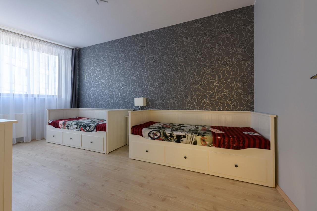 Ajk Apartament W Sea Towers Gdynia Exterior foto